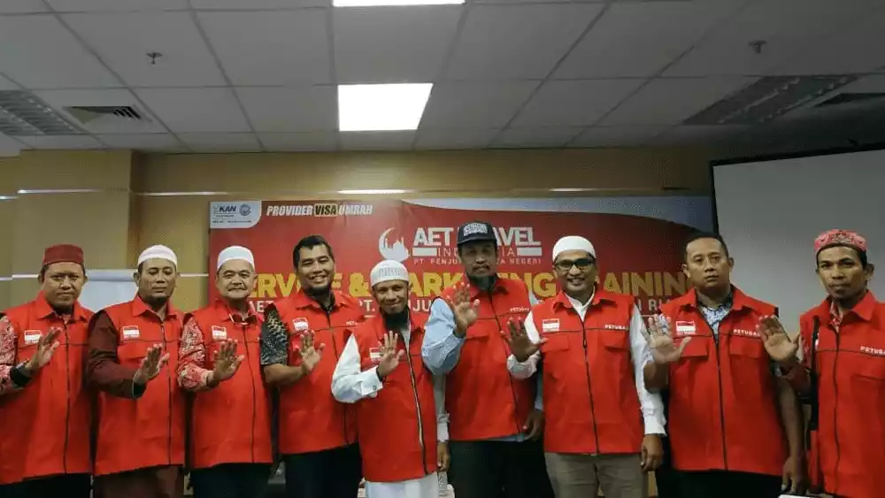 Staff AET Travel Internasional